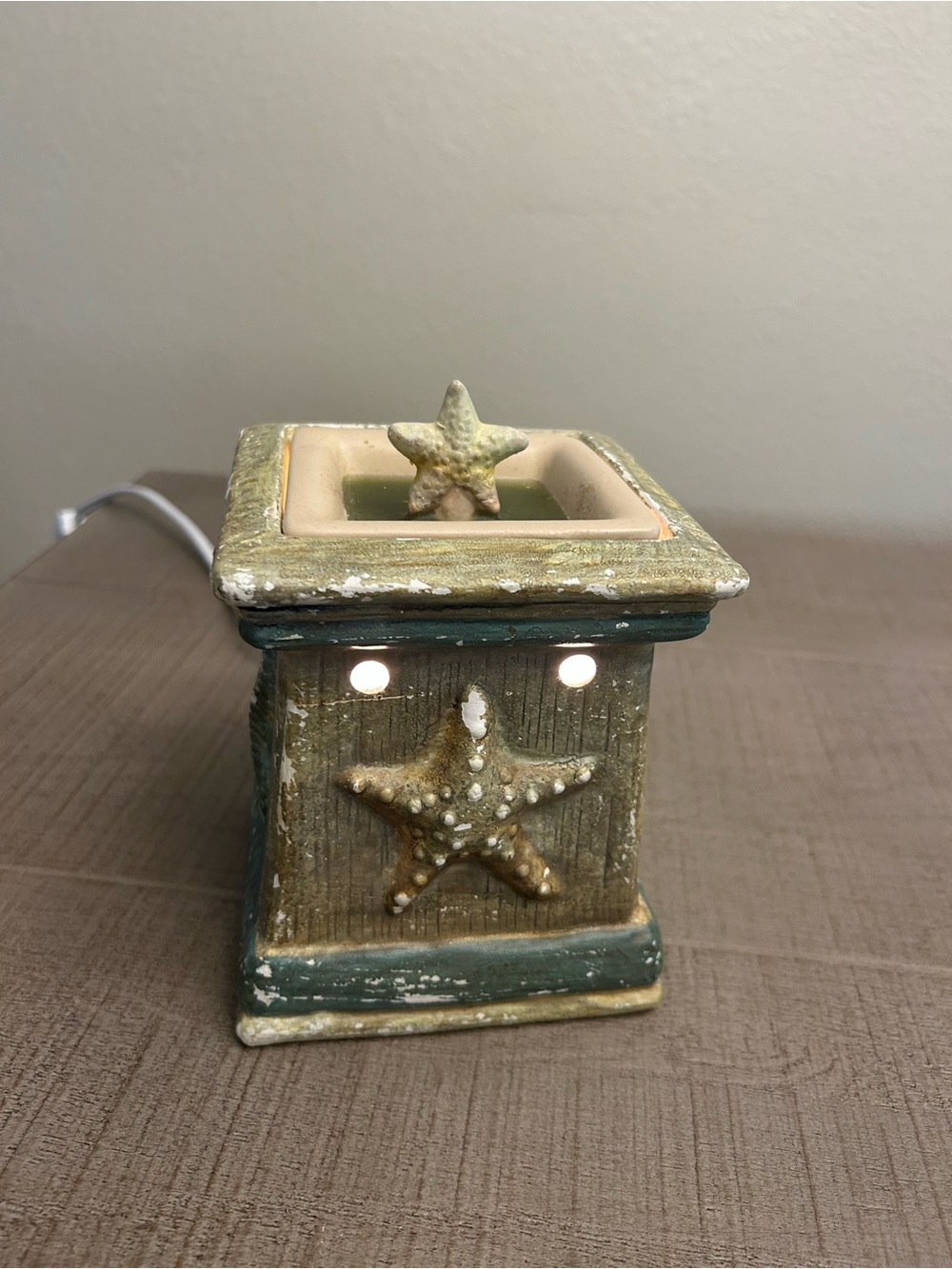 Coastal Starfish Ceramic Warmer in Green